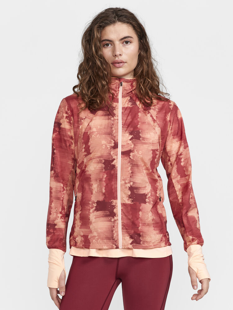 1911241-421007_ADV-Essence-Wind-Jacket-W_Closeup1