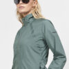 1911241-626000_ADV-Essence-Wind-Jacket-W_Closeup3