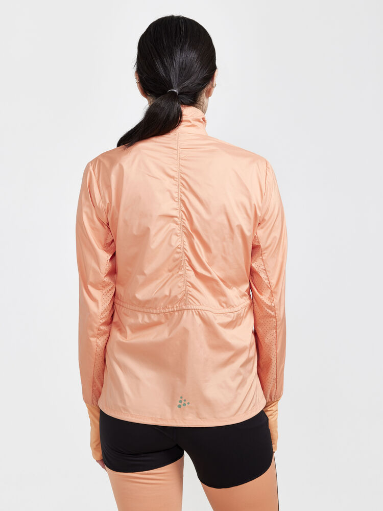1911241-716000_ADV-Essence-Wind-Jacket-W_Closeup2