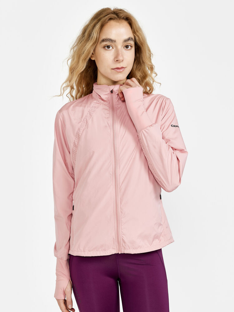 1911241-721000_ADV-Essence-Wind-Jacket-W_Closeup1