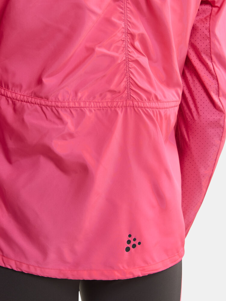 1911241-745000_ADV-Essence-Wind-Jacket-W_closeup4
