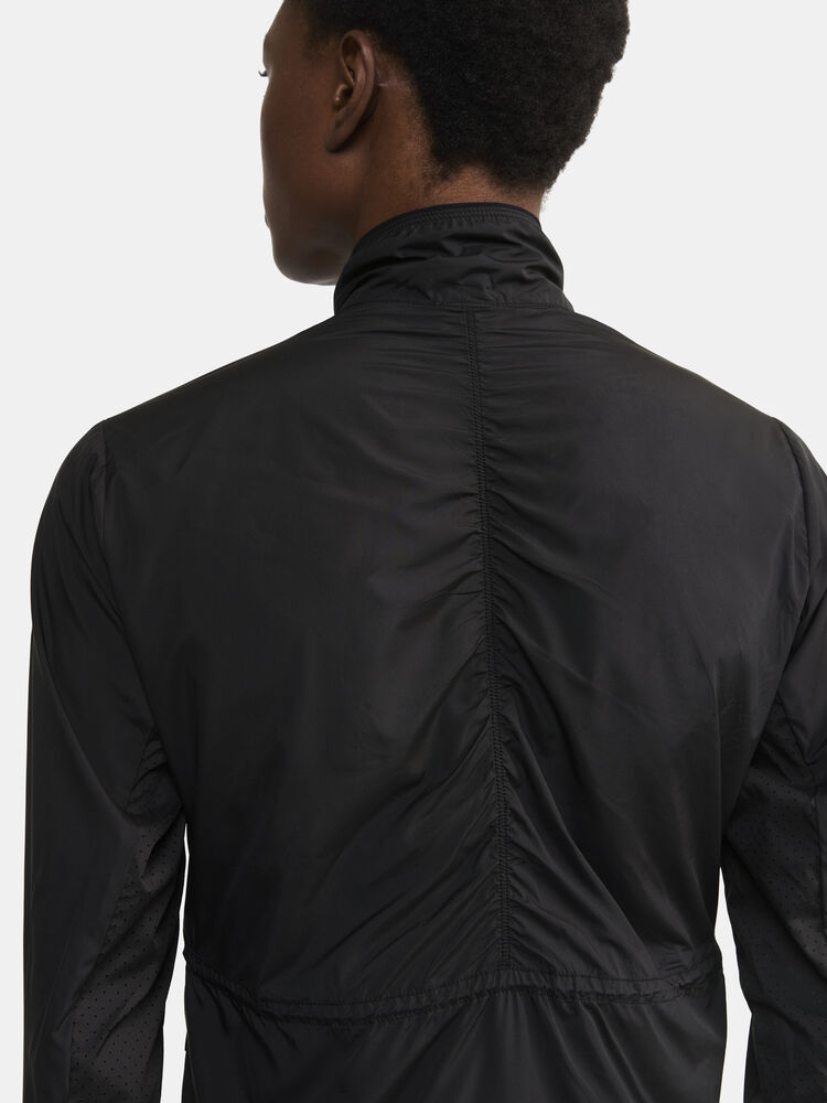 1911241-999000_ADV-ESSENCE-WIND-JACKET-W_closeup_5007
