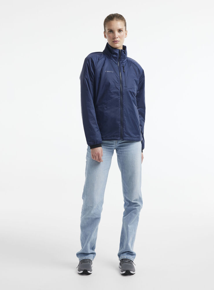 1912216-396000_CORE-Light-Padded-Jacket-W_Closeup6