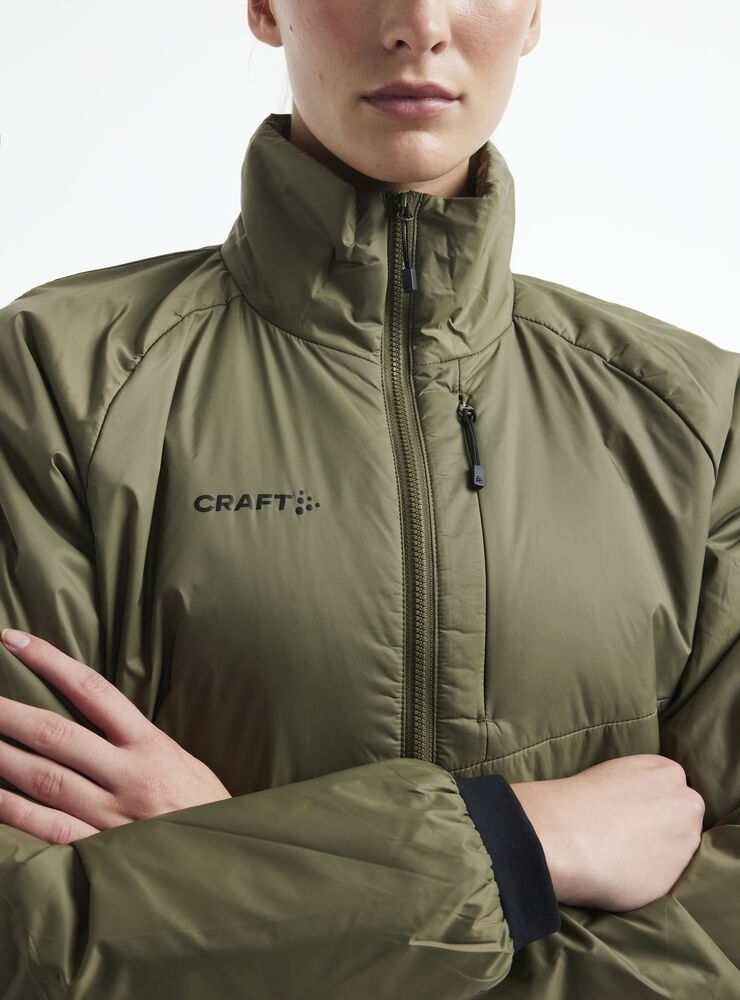 1912216-664000_CORE-Light-Padded-Jacket-W_Closeup3