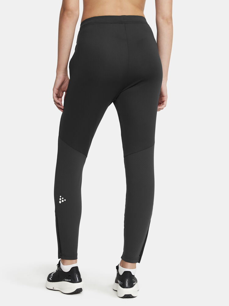 1912750-999000_Extend-Pant-W_Closeup3