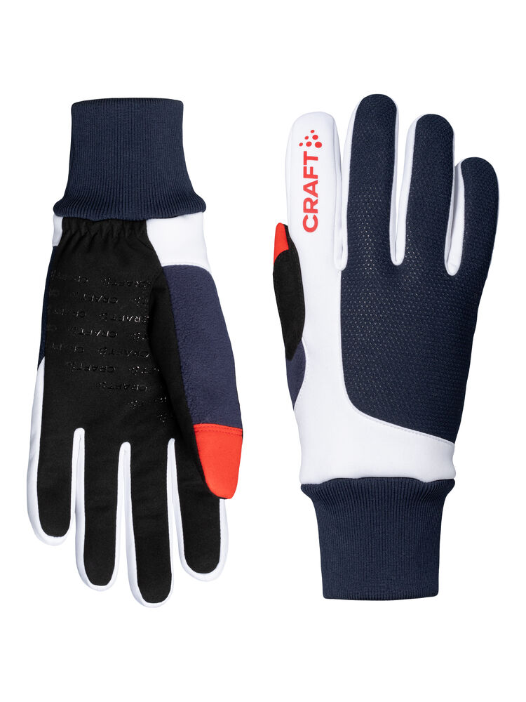 1913321-396900_NOR-Core-Insulate-Glove_Closeup1