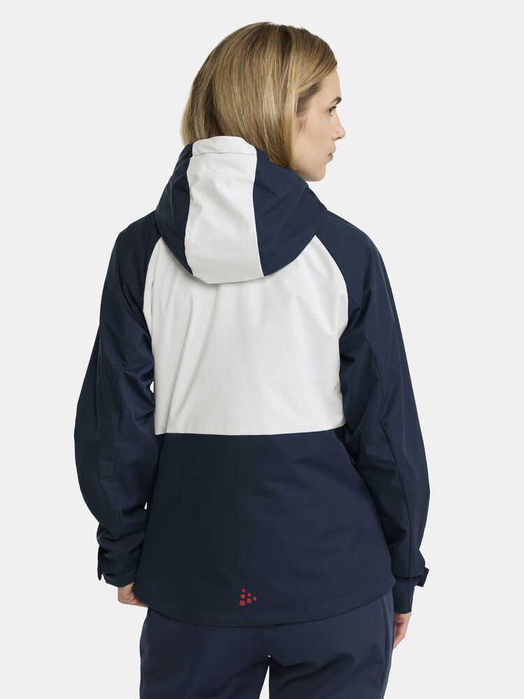 1913340-396900_NOR-Adv-Backcountry-Jacket-W_closeup_01592