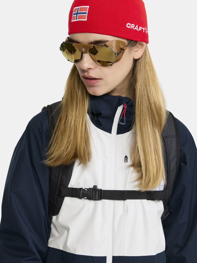 1913340-396900_NOR-Adv-Backcountry-Jacket-W_closeup_01603