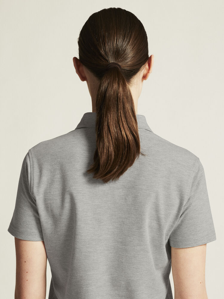 1913449-950000_Progress-2-Polo-W_closeup6