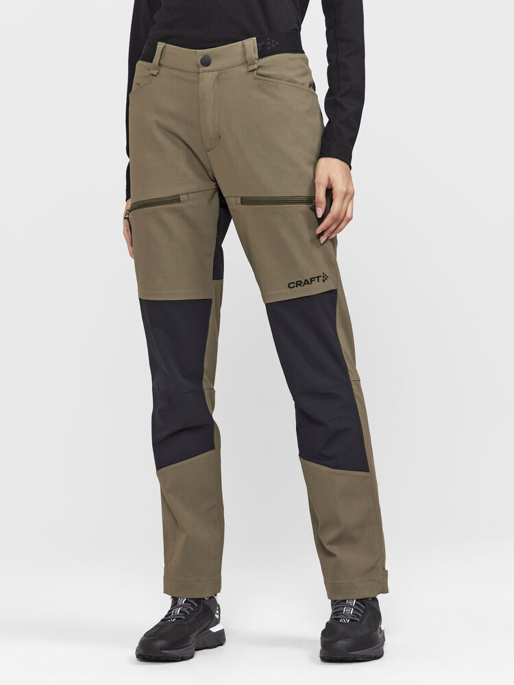 1913803-664000_PRO-Explore-Hiking-Pant-W_Closeup1