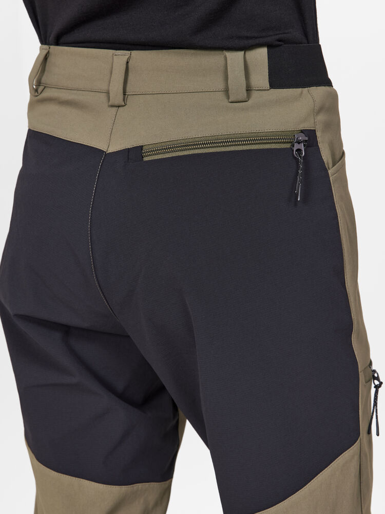 1913803-664000_PRO-Explore-Hiking-Pant-W_Closeup4