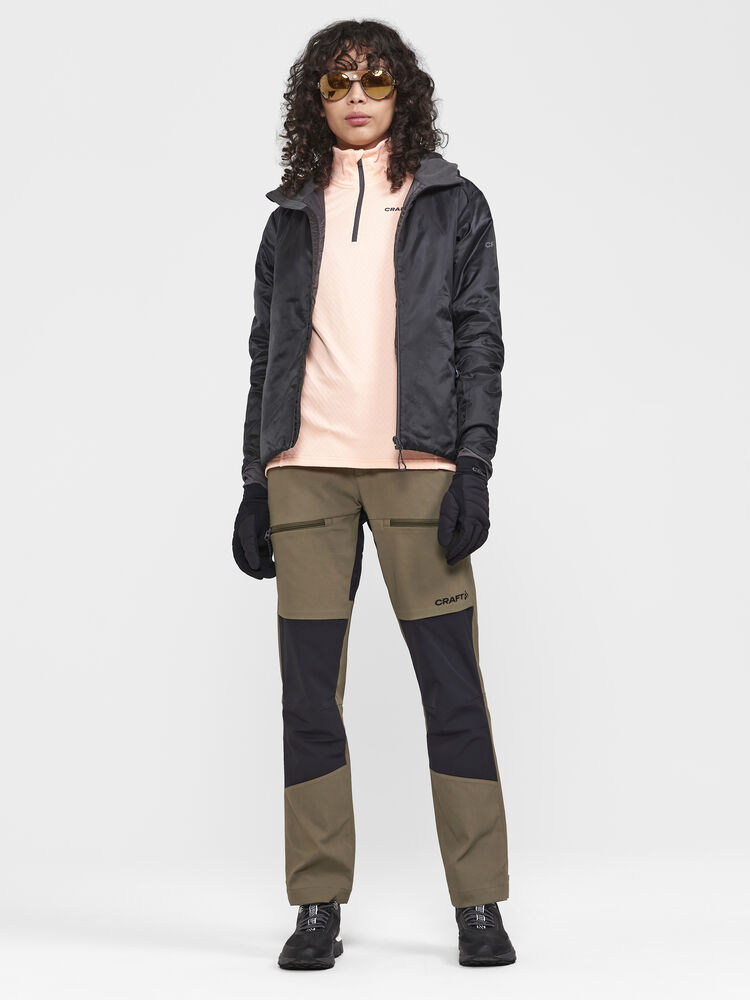 1913805-999000_ADV-Explore-Lightweight-Jacket-W_Closeup7