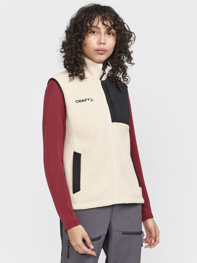 1913811-211999_ADV-Explore-Pile-Fleece-Vest-W_Closeup1