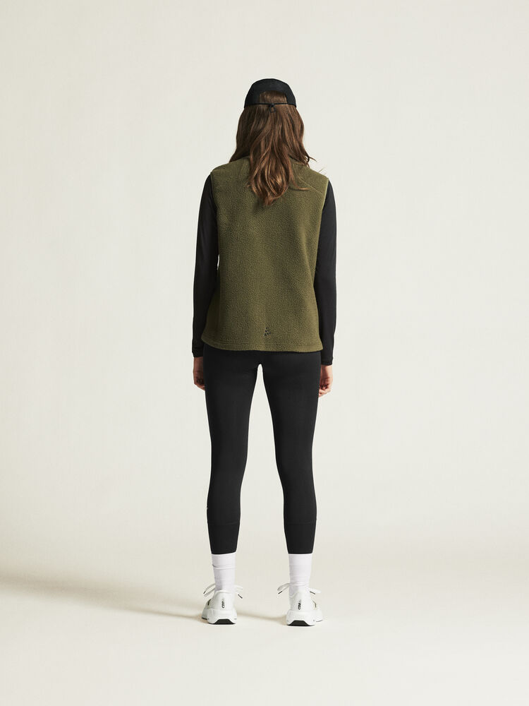 1913811-664000_ADV-Explore-Pile-Fleece-Vest-W_closeup3