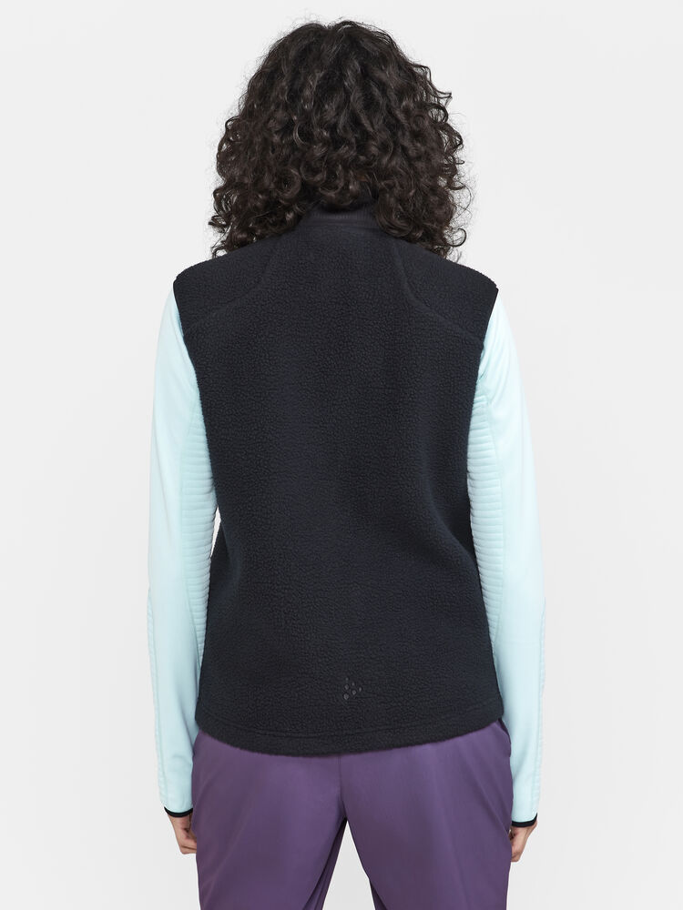 1913811-999000_ADV-Explore-Pile-Fleece-Vest-W_Closeup2