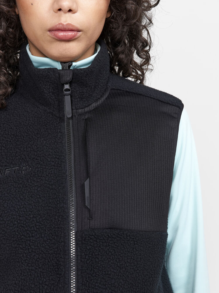 1913811-999000_ADV-Explore-Pile-Fleece-Vest-W_Closeup3