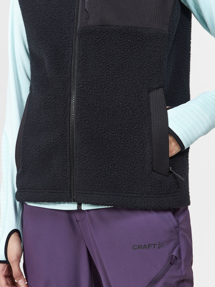 1913811-999000_ADV-Explore-Pile-Fleece-Vest-W_Closeup4
