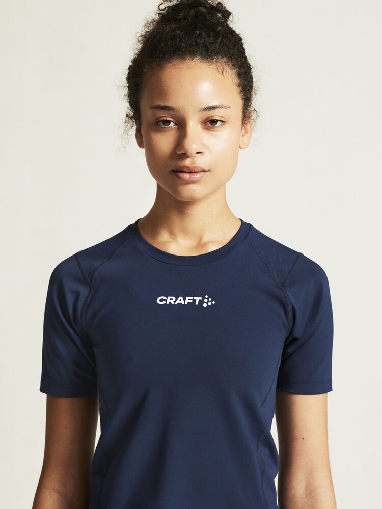 1914664-390000_Rush-2-Crop-Tee-W_closeup6