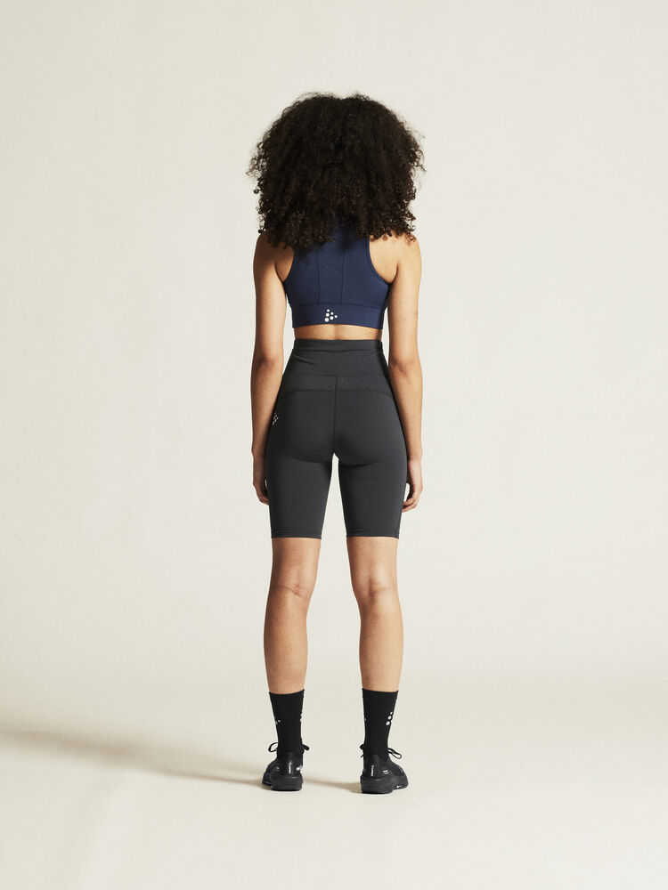 1914666-390000_Rush-2-Crop-Top-W_closeup3