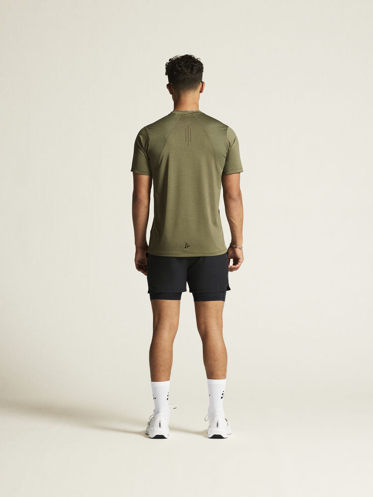 1914792-664000_ADV-Essence-SS-Tee-2-M_closeup3