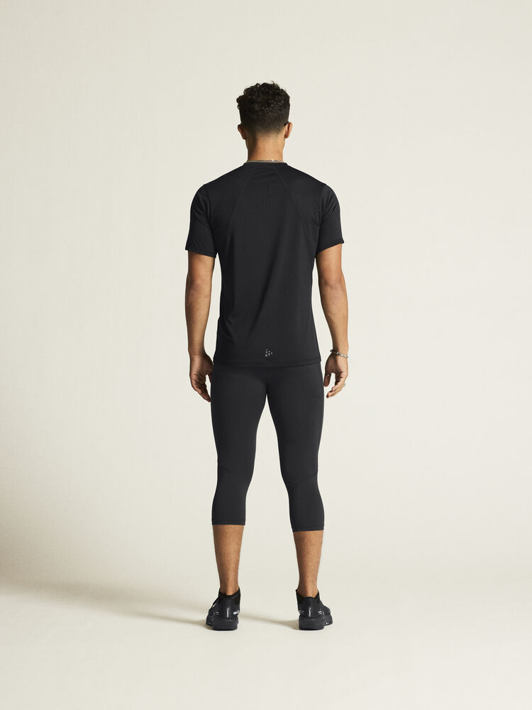 1914792-999000_ADV-Essence-SS-Tee-2-M_closeup3