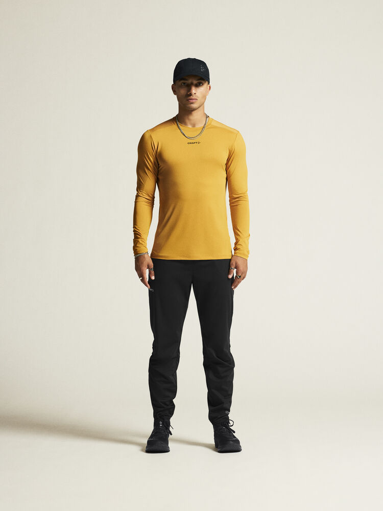 1914793-518000_ADV-Essence-LS-Tee-2-M_closeup1
