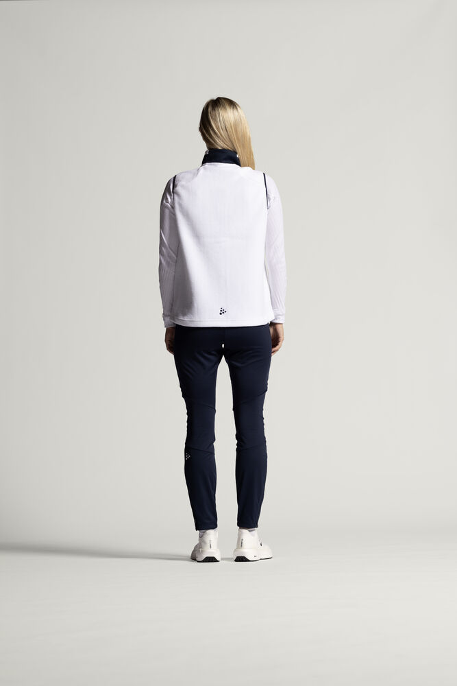1915002-900396_NOR-ADV-Explore-Pile-Fleece-Vest-W_Closeup2