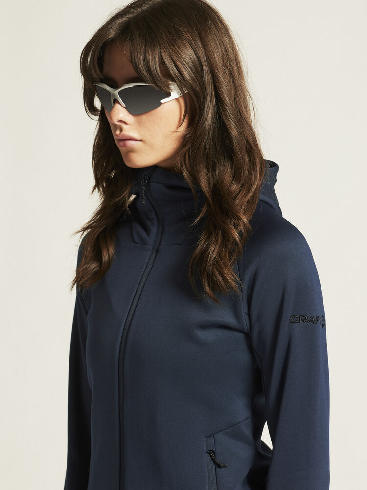 1915241-396000_ADV-Explore-Power-fleece-Hood-Jkt-W_closeup5