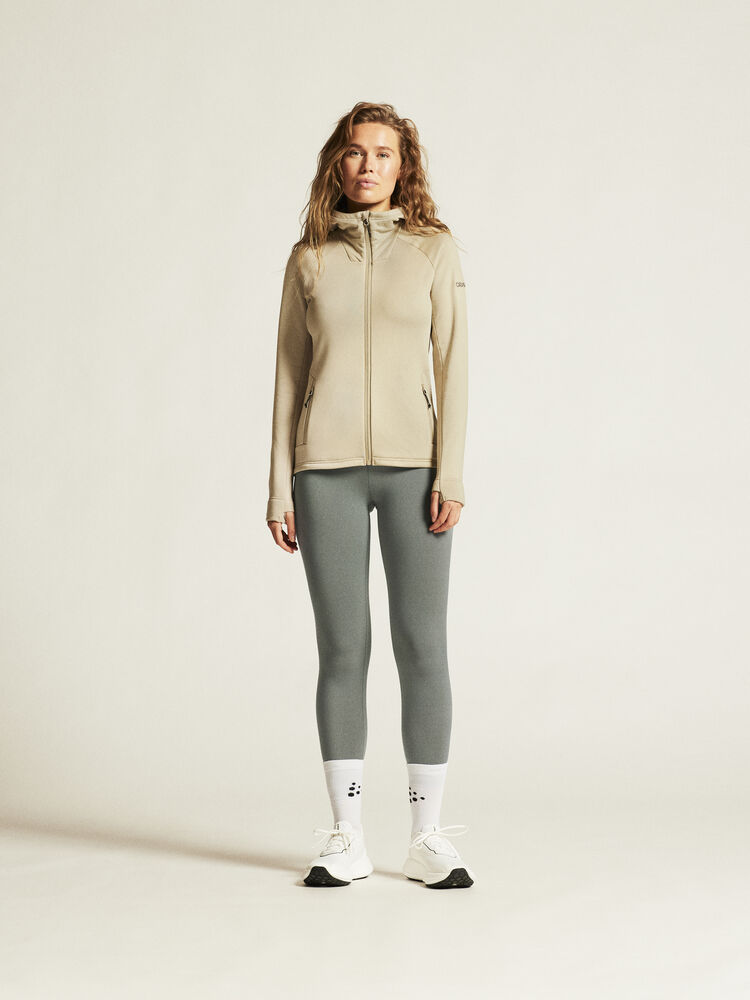 1915241-608000_ADV-Explore-Power-Fleece-Hood-Jkt-W_closeup7