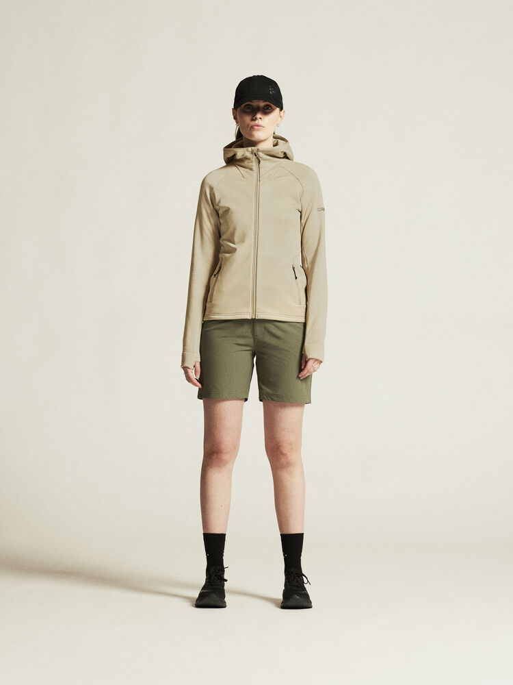 1915241-608000_ADV-Explore-Power-fleece-Hood-Jkt-W_closeup1