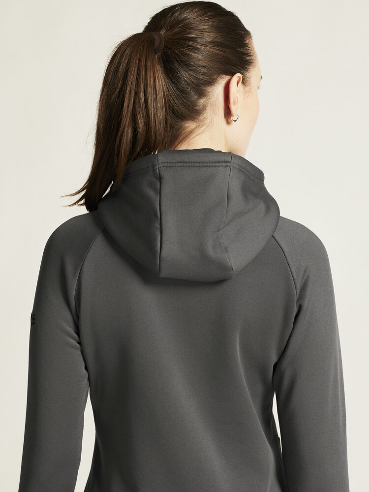 1915241-985000_ADV-Explore-Power-fleece-Hood-Jkt-W_closeup7