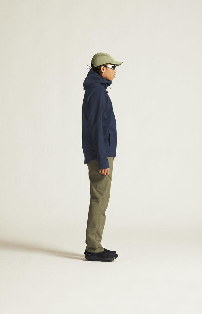 1915258-396000_ADV-Explore-Softshell-2-0-Jkt-M_closeup2