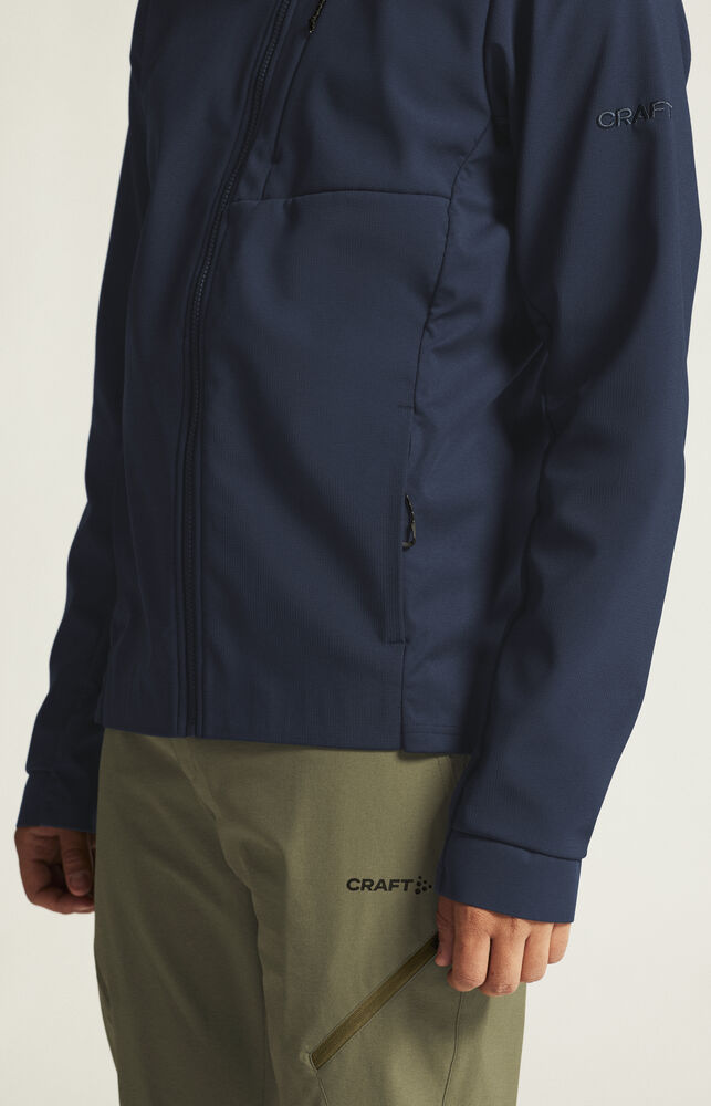 1915258-396000_ADV-Explore-Softshell-2-0-Jkt-M_closeup6