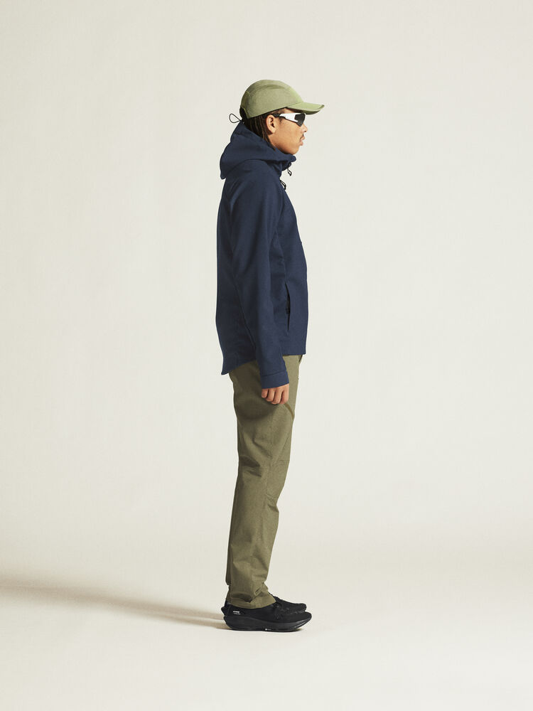 1915258-396000_ADV-Explore-Softshell-2-Jkt-M_closeup2