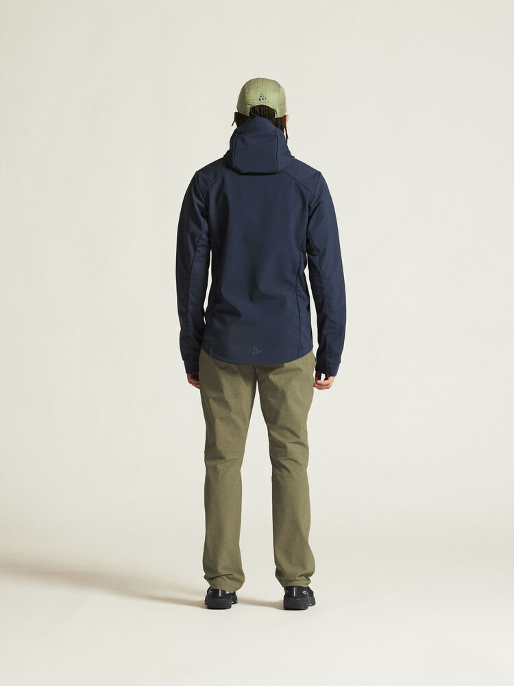 1915258-396000_ADV-Explore-Softshell-2-Jkt-M_closeup3