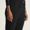 1915289-999000_ADV-Essence-Training-Pants-2-W_closeup5