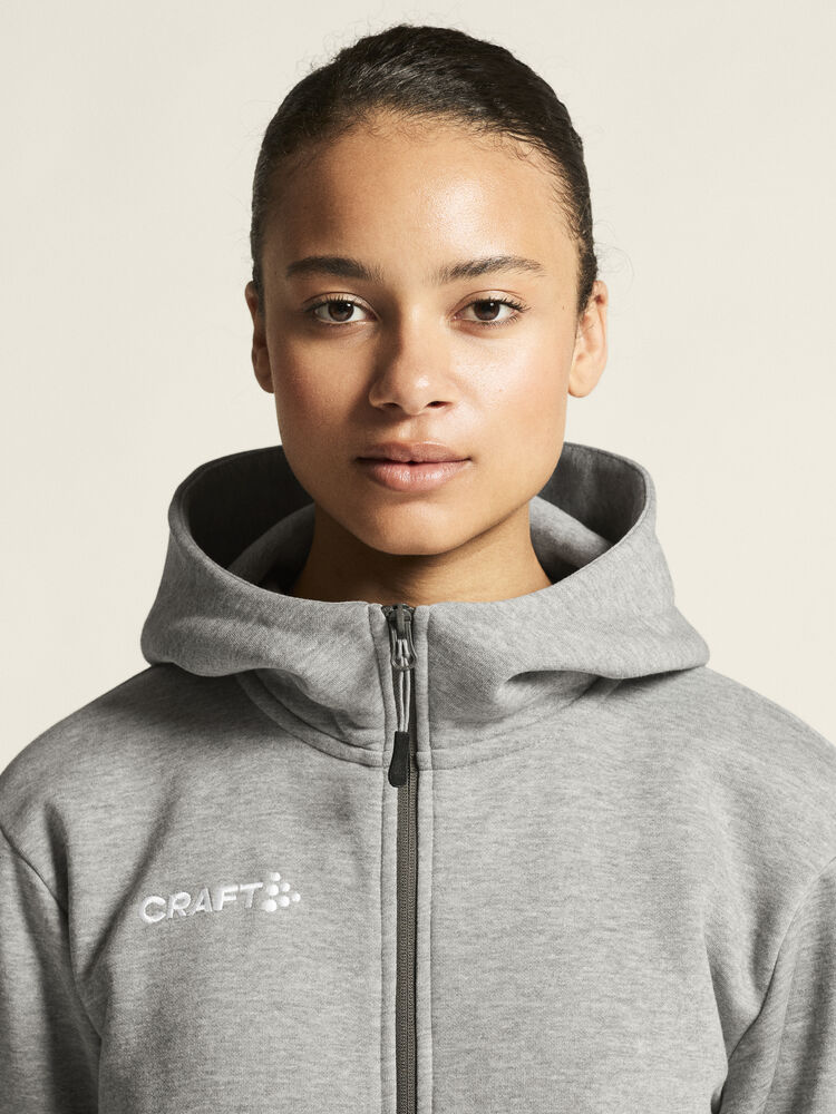 1915296-950000_Community-2-Logo-FZ-Hoodie-W_closeup6