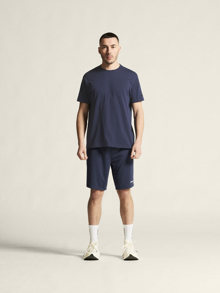 1915301-390000_Community-2-Tee-M_closeup1