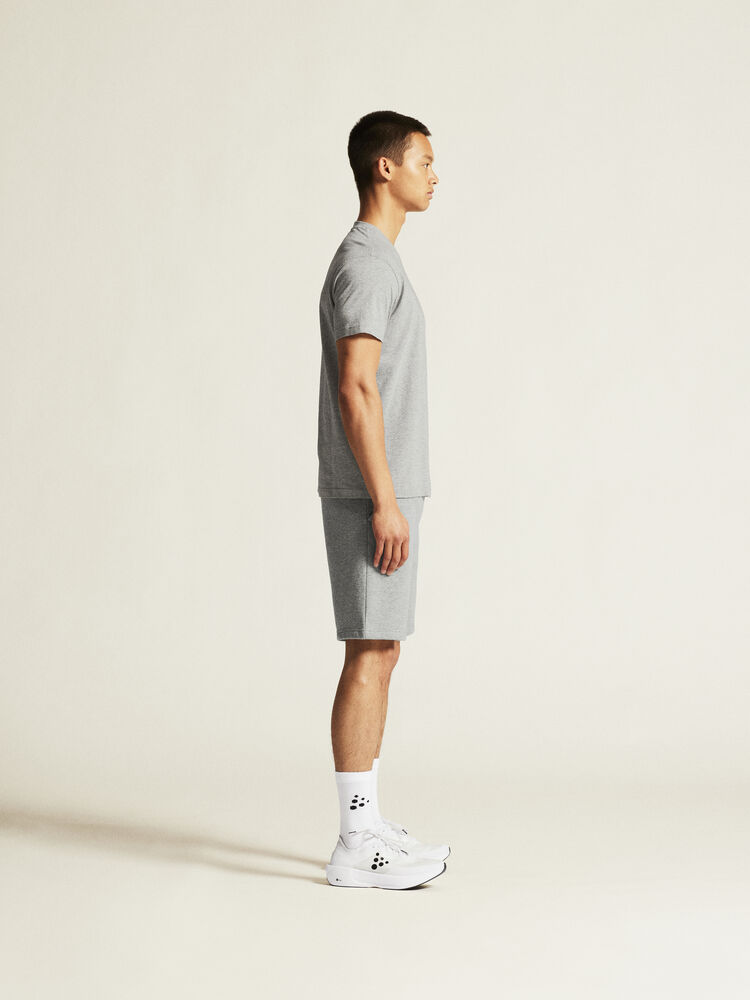 1915301-950000_Community-2-Tee-M_closeup2