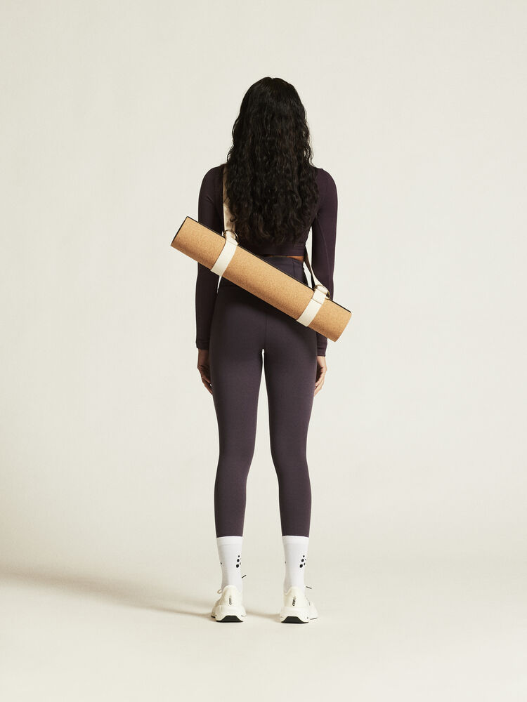 1916010-499000_Collective-7-8-Tights-W_closeup3