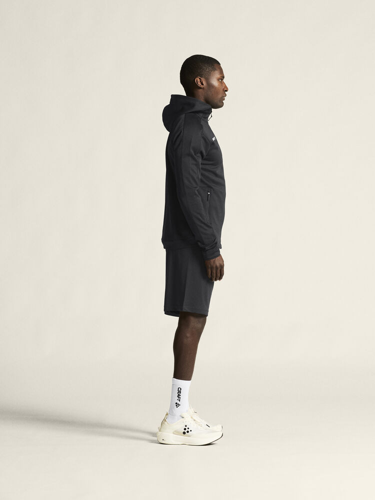 1916041-999000_Evolve-2-Hood-Jacket-M_closeup2