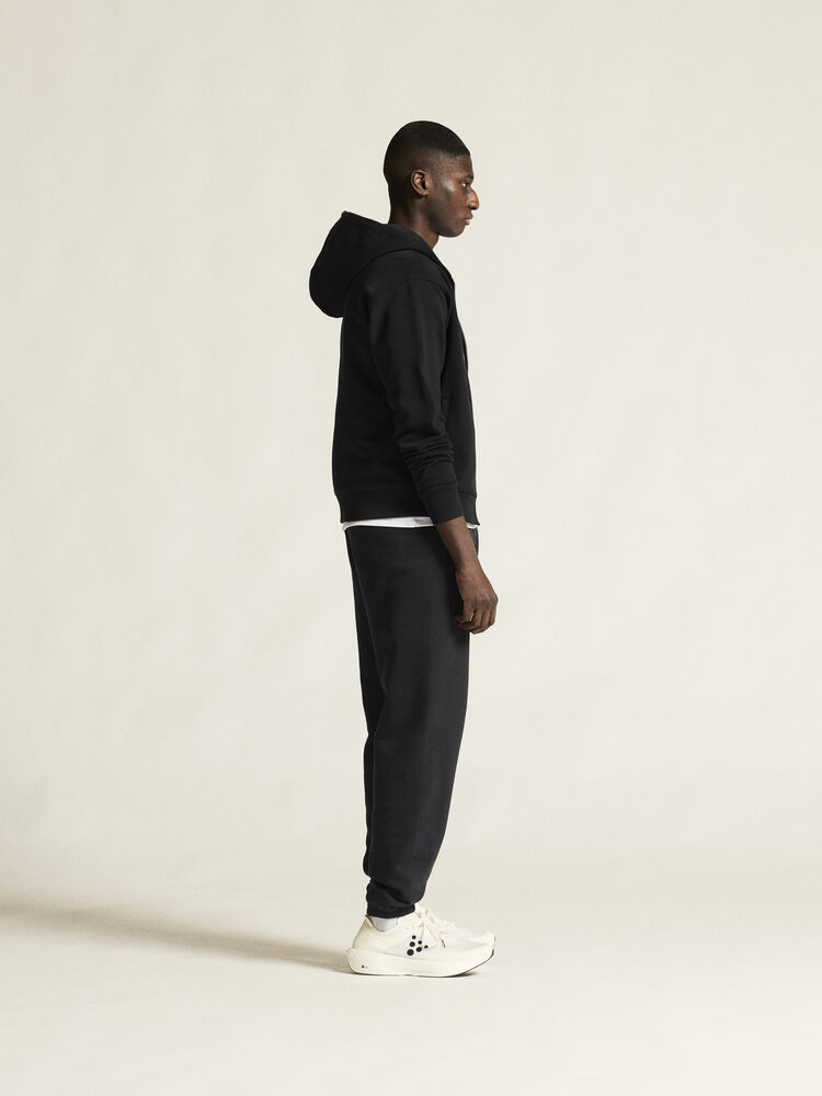 1916302-999000_Frequent-Sweatpants-M_closeup2