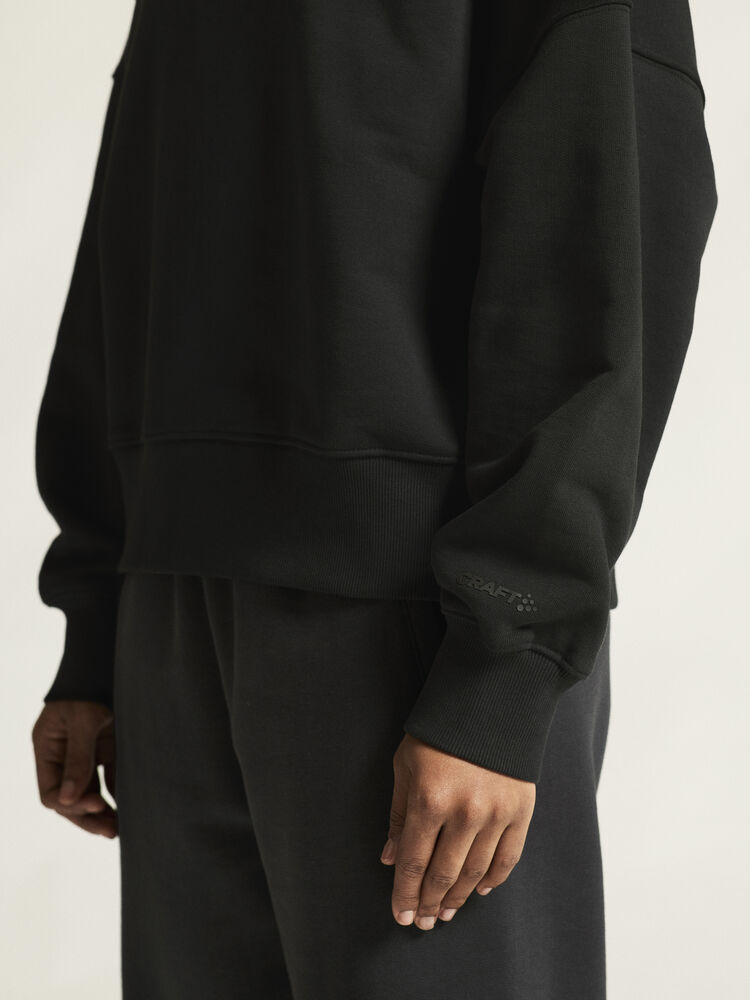 1916305-999000_Frequent-HZ-Sweatshirt-W_closeup6