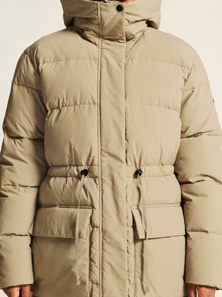 1916375-240000_Urban-Down-Puffer-Jkt-W_closeup5