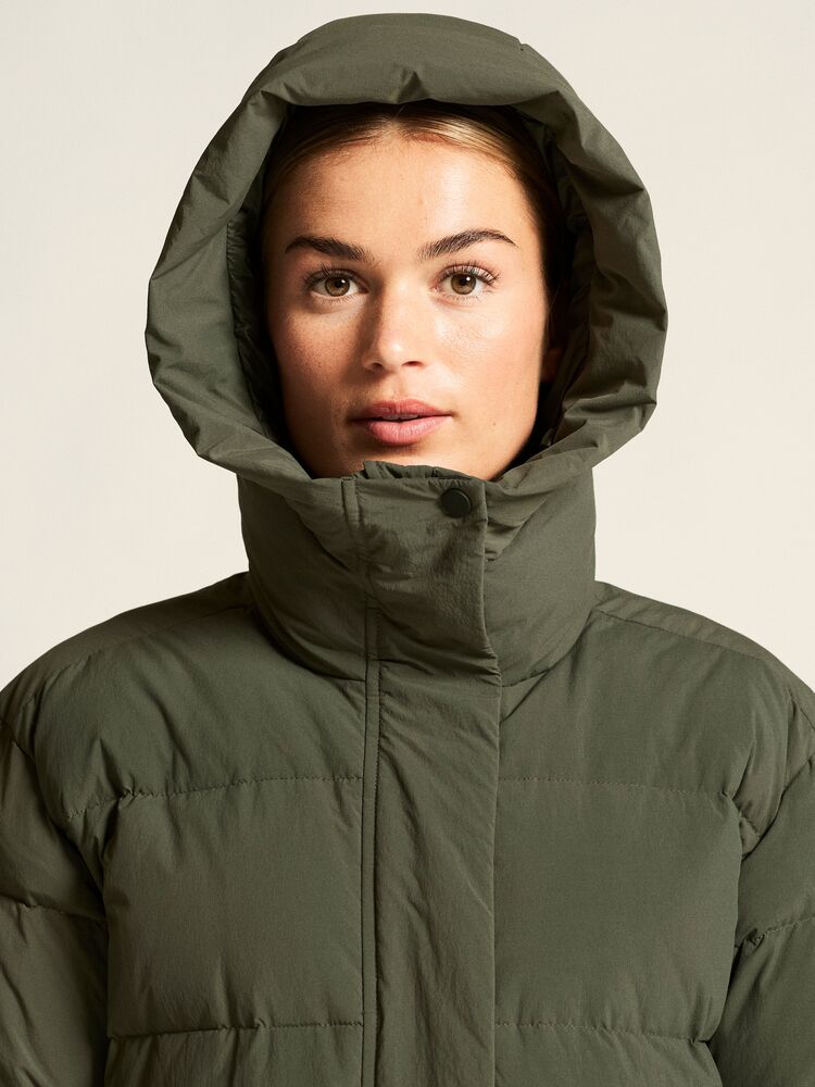 1916375-681000_Urban-Down-Puffer-Jkt-W_closeup9