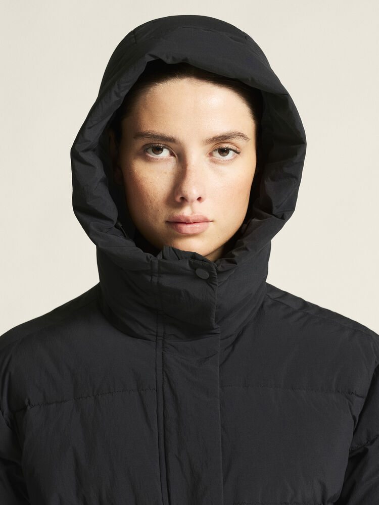 1916375-999000_Urban-Down-Puffer-Jkt-W_closeup8