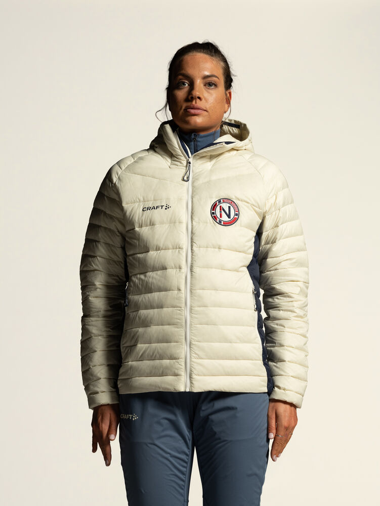 1916840-905777_OL-Norway-Light-Down-Jacket-W_Closeup3