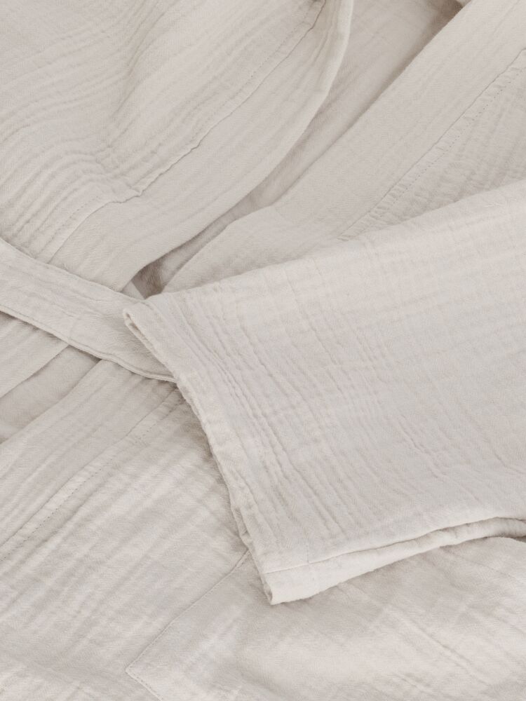420662-03_Bathrobe_MuslinCloseup1