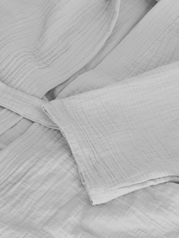 420662-95_Bathrobe_MuslinCloseup1