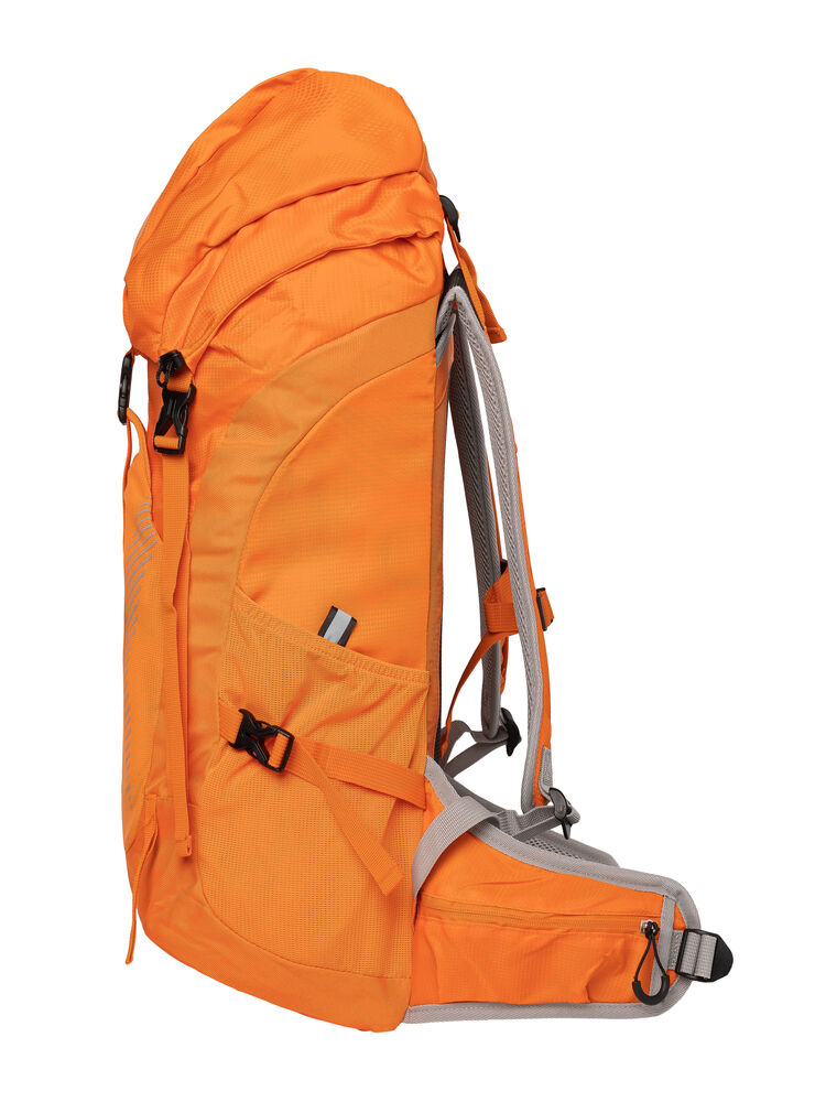 951001-175_Hiking-Backpack_closeup1